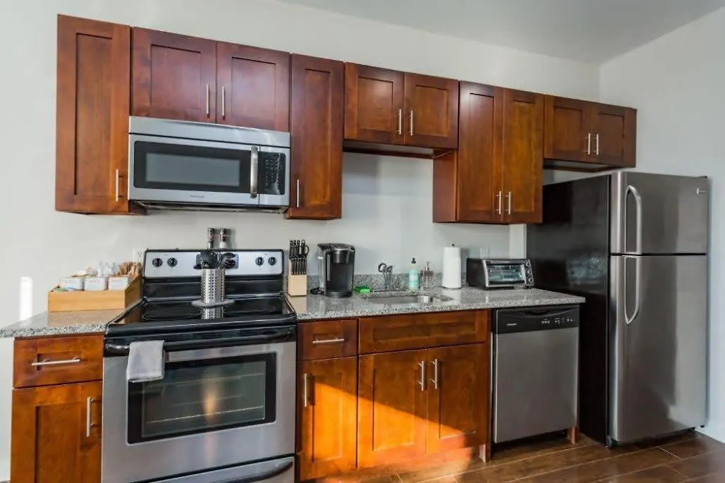 Cozysuites Musicrow Astonishing Studio With Free Parking 38 Nashville United States
